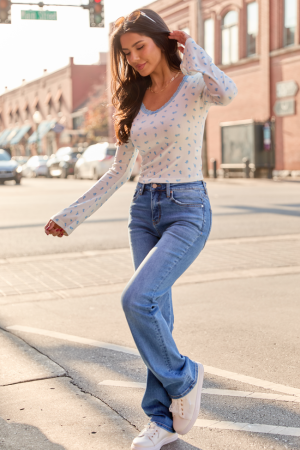 Cameron Blue And White Lace Trim Floral Top